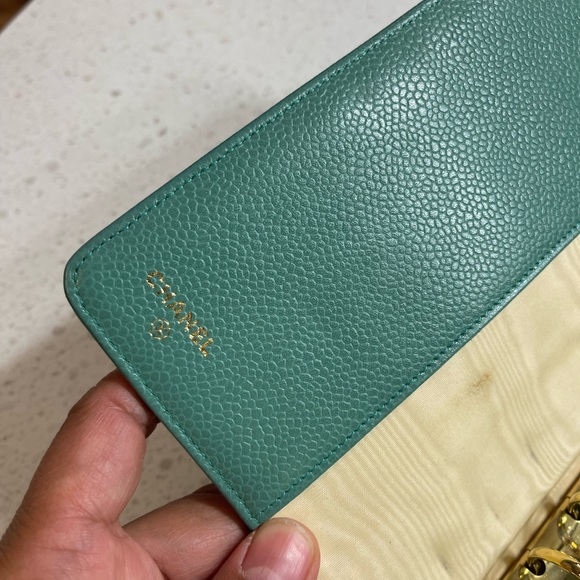 Authentic Chanel caviar agenda MM - Picture 11 of 15